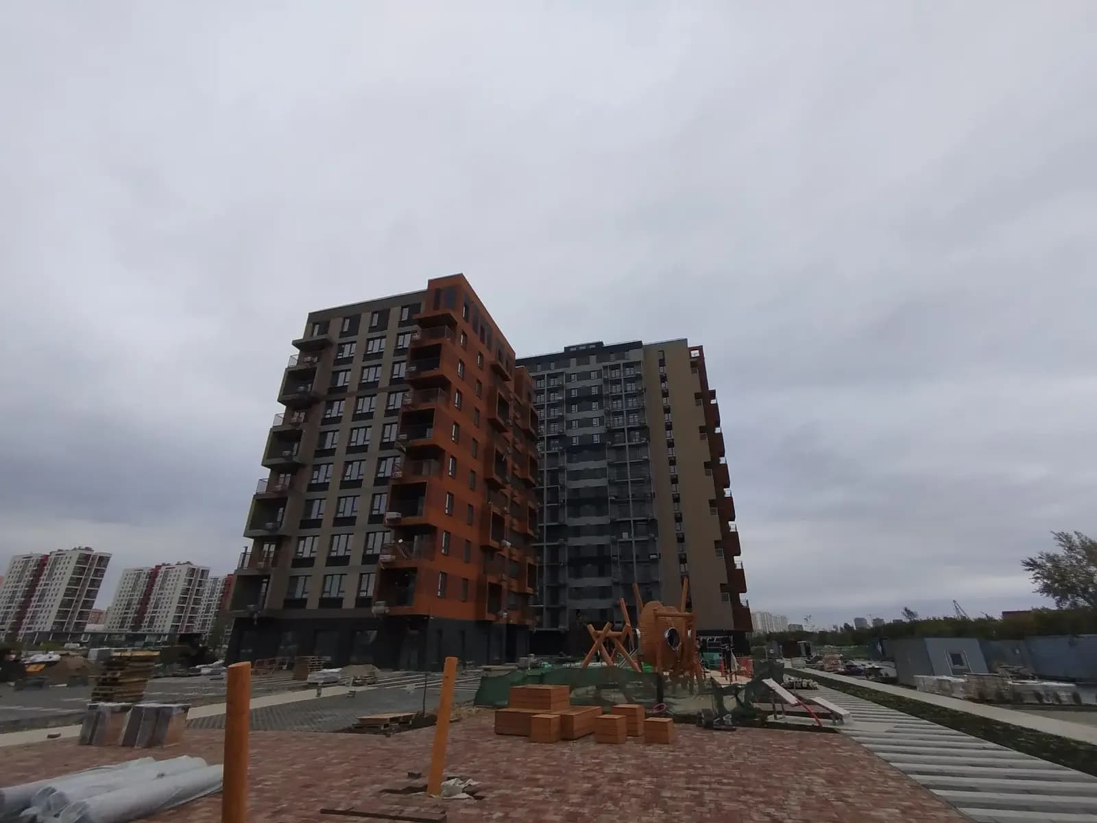 Жилой дом, Тюмень, Улица Защитников Отечества: ход строительства, сентябрь 2026